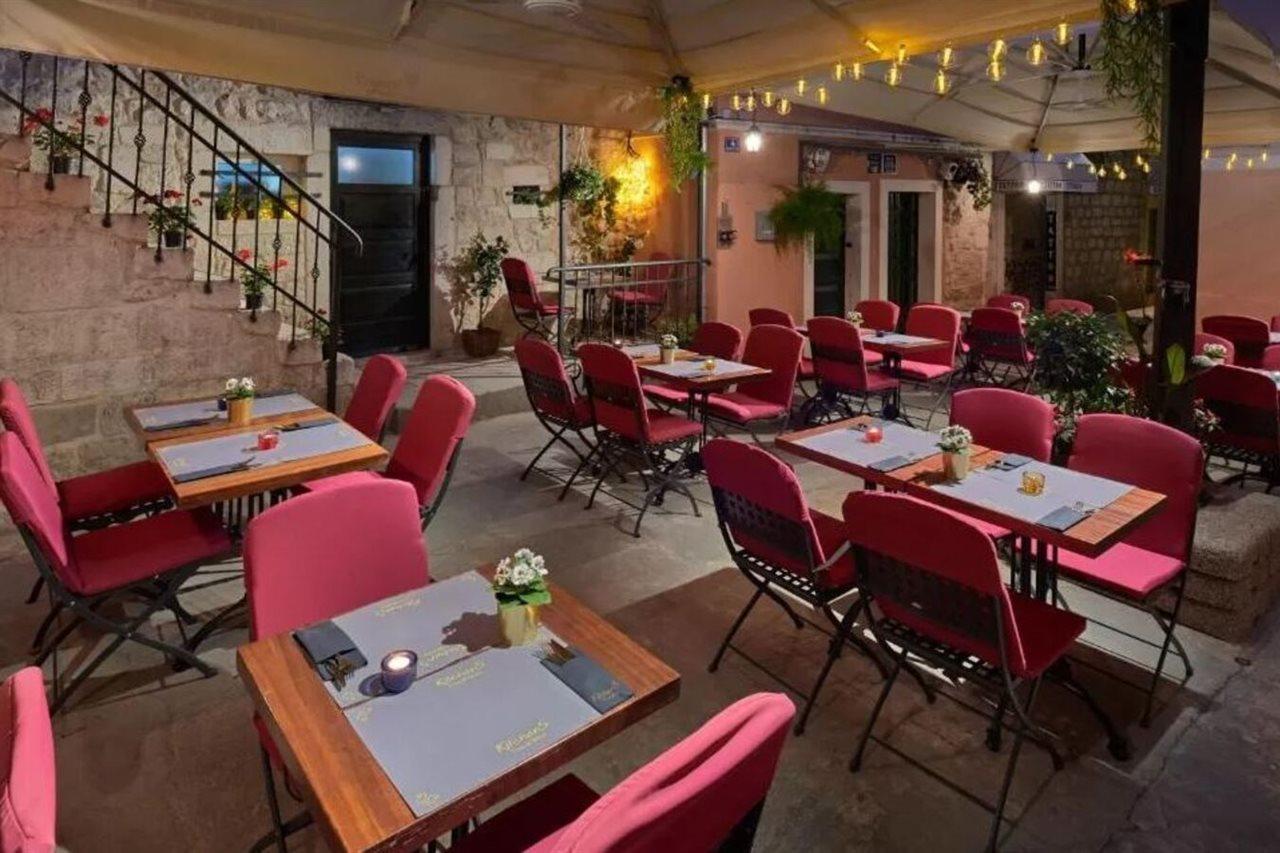 Piazza Heritage Hotel Сплит Экстерьер фото