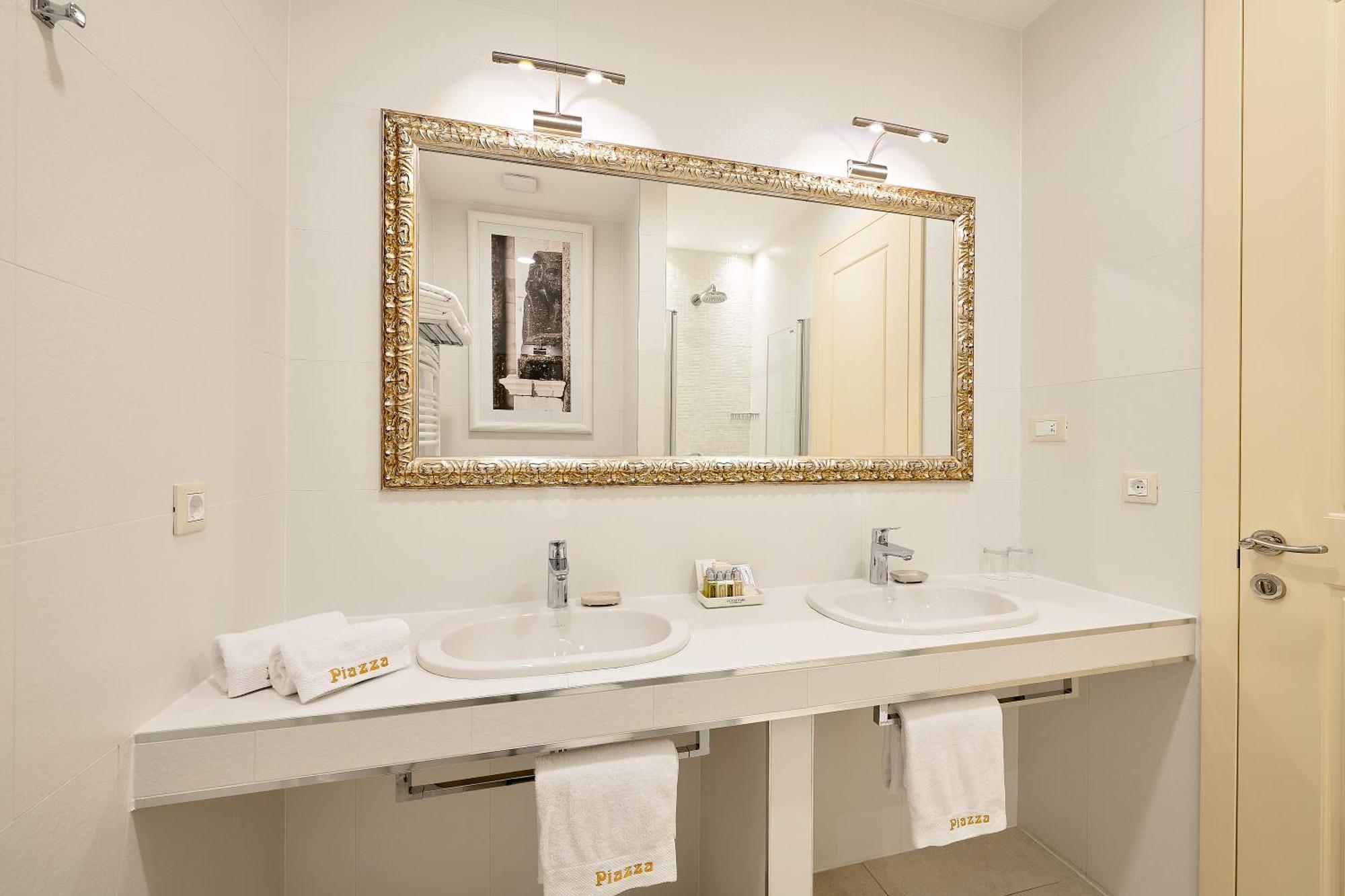 Piazza Heritage Hotel Сплит Экстерьер фото